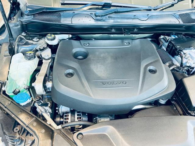 Ｖ４０ クロスカントリー　Ｄ４　アクティブエディション　１５０台限定　ガラスルーフ　ＨａｒｍａｎＫａｒｄｏｎ　ＡＣＣ　ＢＬＩＳ　純正ナビ　ＴＶ　Ｂカメラ　純正１７インチＡＷ　ＬＥＤヘッドライト　白黒革　パワーシート　Ｄシートメモリ　シートヒーター（27枚目）