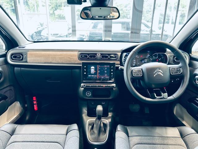 Ｃ３ エディション・ノアール　純正ディスプレイオーディオ　ａｐｐｌｅｃａｒｐｌａｙ　バックカメラ　純正１６インチＡＷ　ＬＥＤヘッドライト　クルーズコントロール　クリアランスソナー　ハーフ革　スマートキー　ＥＴＣ　ドラレコ（2枚目）