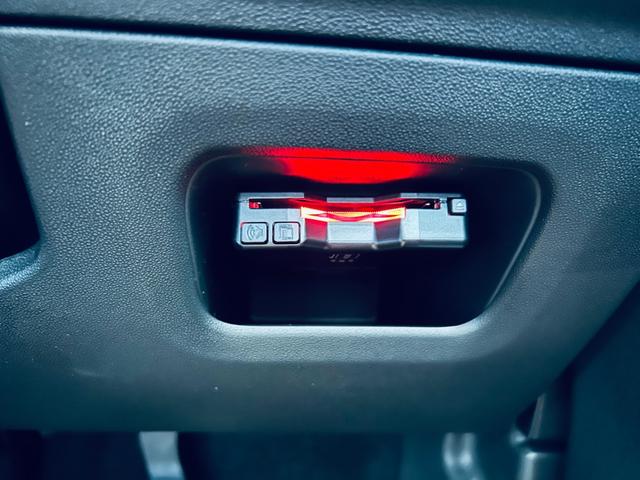 Ｃ３ エディション・ノアール　純正ディスプレイオーディオ　ａｐｐｌｅｃａｒｐｌａｙ　バックカメラ　純正１６インチＡＷ　ＬＥＤヘッドライト　クルーズコントロール　クリアランスソナー　ハーフ革　スマートキー　ＥＴＣ　ドラレコ（54枚目）