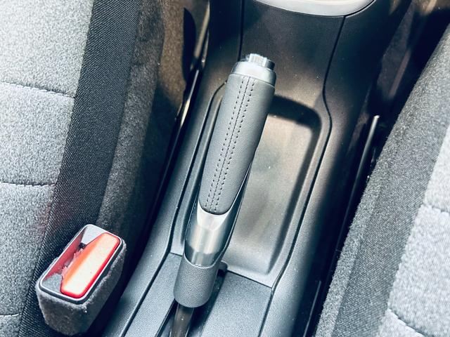 Ｃ３ エディション・ノアール　純正ディスプレイオーディオ　ａｐｐｌｅｃａｒｐｌａｙ　バックカメラ　純正１６インチＡＷ　ＬＥＤヘッドライト　クルーズコントロール　クリアランスソナー　ハーフ革　スマートキー　ＥＴＣ　ドラレコ（65枚目）