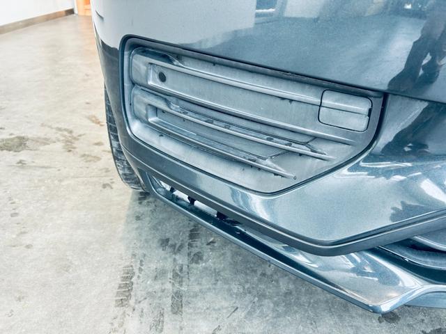 ＸＣ９０ Ｂ５　ＡＷＤ　ノルディック・エディション　１００台限定　パノラマＳＲ　ＨａｒｍａｎＫａｒｄｏｎ　ＡＣＣ　ＢＬＩＳ　純正ナビ　ＴＶ　３６０°ｃａｒｐｌａｙ　純２０インチＡＷ　ＬＥＤヘッドライト　電動リアゲート　黒革　メモリパワーシート　自動駐車（12枚目）