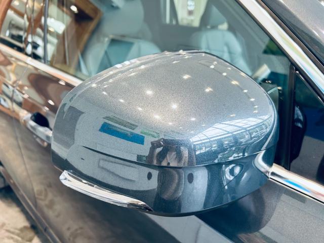 ＸＣ９０ Ｂ５　ＡＷＤ　ノルディック・エディション　１００台限定　パノラマＳＲ　ＨａｒｍａｎＫａｒｄｏｎ　ＡＣＣ　ＢＬＩＳ　純正ナビ　ＴＶ　３６０°ｃａｒｐｌａｙ　純２０インチＡＷ　ＬＥＤヘッドライト　電動リアゲート　黒革　メモリパワーシート　自動駐車（13枚目）