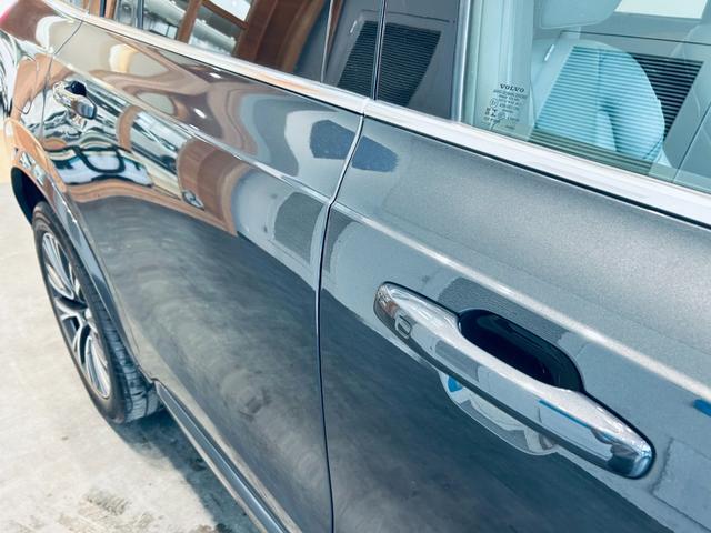 ＸＣ９０ Ｂ５　ＡＷＤ　ノルディック・エディション　１００台限定　パノラマＳＲ　ＨａｒｍａｎＫａｒｄｏｎ　ＡＣＣ　ＢＬＩＳ　純正ナビ　ＴＶ　３６０°ｃａｒｐｌａｙ　純２０インチＡＷ　ＬＥＤヘッドライト　電動リアゲート　黒革　メモリパワーシート　自動駐車（14枚目）