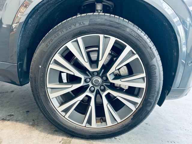 ＸＣ９０ Ｂ５　ＡＷＤ　ノルディック・エディション　１００台限定　パノラマＳＲ　ＨａｒｍａｎＫａｒｄｏｎ　ＡＣＣ　ＢＬＩＳ　純正ナビ　ＴＶ　３６０°ｃａｒｐｌａｙ　純２０インチＡＷ　ＬＥＤヘッドライト　電動リアゲート　黒革　メモリパワーシート　自動駐車（26枚目）