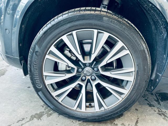 ＸＣ９０ Ｂ５　ＡＷＤ　ノルディック・エディション　１００台限定　パノラマＳＲ　ＨａｒｍａｎＫａｒｄｏｎ　ＡＣＣ　ＢＬＩＳ　純正ナビ　ＴＶ　３６０°ｃａｒｐｌａｙ　純２０インチＡＷ　ＬＥＤヘッドライト　電動リアゲート　黒革　メモリパワーシート　自動駐車（28枚目）