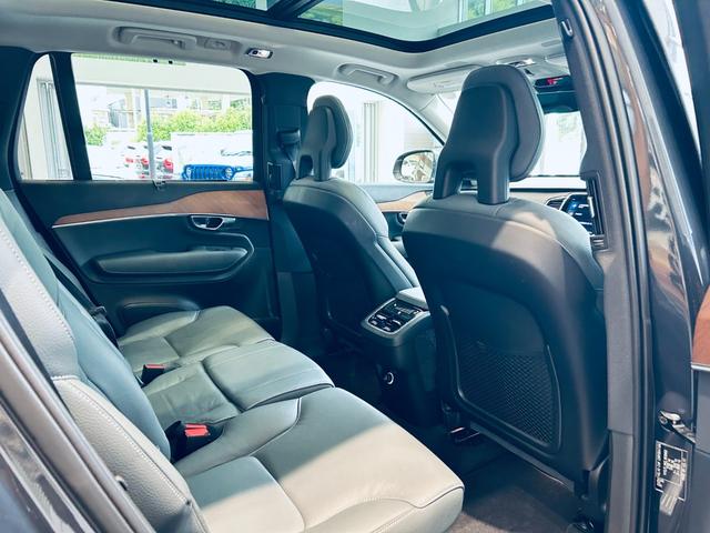 ＸＣ９０ Ｂ５　ＡＷＤ　ノルディック・エディション　１００台限定　パノラマＳＲ　ＨａｒｍａｎＫａｒｄｏｎ　ＡＣＣ　ＢＬＩＳ　純正ナビ　ＴＶ　３６０°ｃａｒｐｌａｙ　純２０インチＡＷ　ＬＥＤヘッドライト　電動リアゲート　黒革　メモリパワーシート　自動駐車（40枚目）