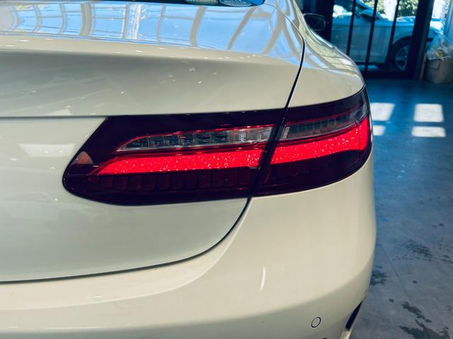 Eクラス E200 クーペ スポーツ レザーP レーダーセーフティP パノラマSR HUD Burmeste ACC 純ナビ TV 360°carplay 純19インチAW LEDヘッドライト BAM 赤黒革 メモリパワーシート ヒーター(15枚目)