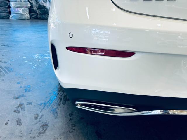 Eクラス E200 クーペ スポーツ レザーP レーダーセーフティP パノラマSR HUD Burmeste ACC 純ナビ TV 360°carplay 純19インチAW LEDヘッドライト BAM 赤黒革 メモリパワーシート ヒーター(17枚目)