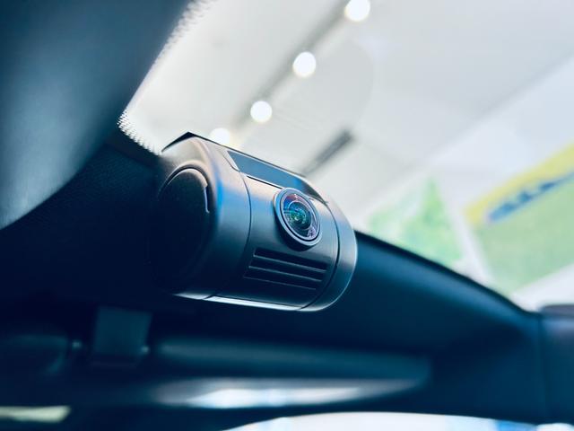 Eクラス E200 クーペ スポーツ レザーP レーダーセーフティP パノラマSR HUD Burmeste ACC 純ナビ TV 360°carplay 純19インチAW LEDヘッドライト BAM 赤黒革 メモリパワーシート ヒーター(70枚目)