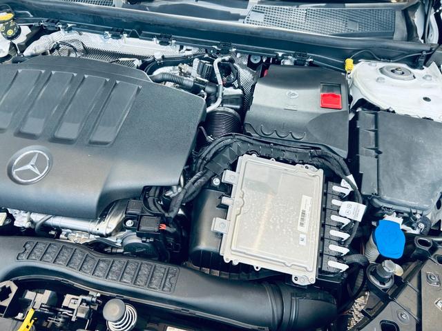 ＣＬＡクラス シューティングブレーク ＣＬＡ２００ｄ　シューティングブレーク　ＡＭＧライン　レーダーセーフティ　純正ナビ　ＴＶ　バックカメラ　純正１８インチＡＷ　ＬＥＤ　アンビエントライト　電動リアゲート　ＡＣＣ　ＢＳＭ　ハーフ革　メモリパワーシート　シートヒーター　ワイヤレス充電（28枚目）