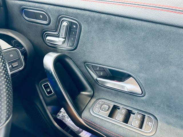 ＣＬＡクラス シューティングブレーク ＣＬＡ２００ｄ　シューティングブレーク　ＡＭＧライン　レーダーセーフティ　純正ナビ　ＴＶ　バックカメラ　純正１８インチＡＷ　ＬＥＤ　アンビエントライト　電動リアゲート　ＡＣＣ　ＢＳＭ　ハーフ革　メモリパワーシート　シートヒーター　ワイヤレス充電（54枚目）