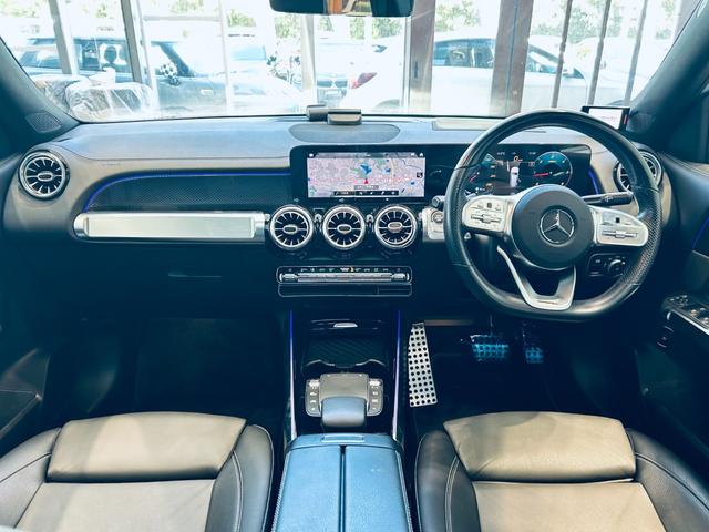 ＧＬＢ ＧＬＢ２００ｄ　ＡＭＧレザーエクスクルーシブＰ　アドバンスドＰ　パノラマＳＲ　ＨＵＤ　ＡＣＣ　純正ナビ　ＴＶ　３６０°　純正１９インチＡＷ　ＬＥＤ　アンビエントライト　電動リアゲート　黒革　メモリパワーシート　シートヒーター　ワイヤレス充電（2枚目）