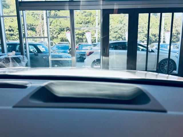 ＧＬＢ ＧＬＢ２００ｄ　ＡＭＧレザーエクスクルーシブＰ　アドバンスドＰ　パノラマＳＲ　ＨＵＤ　ＡＣＣ　純正ナビ　ＴＶ　３６０°　純正１９インチＡＷ　ＬＥＤ　アンビエントライト　電動リアゲート　黒革　メモリパワーシート　シートヒーター　ワイヤレス充電（77枚目）