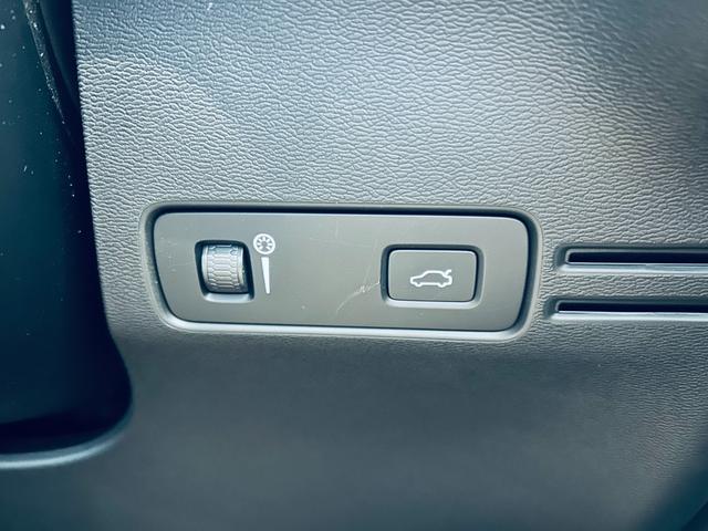 XC40 B4 モメンタム 1オーナー ACC 純正ナビ TV 360°applecarplay 純18インチAW LEDヘッドライト 電動リアゲート BLIS パワーシート Dシートメモリ シートヒーター ステアリングヒーター(55枚目)