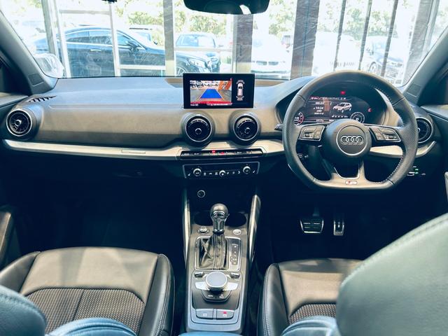 Ｑ２ ３０ＴＦＳＩスポーツ　ＳラインプラスＰ　アシスタンスＰ　バーチャルコックピット　純正ナビ　ＴＶ　バックカメラ　ＡＣＣ　純正１８インチＡＷ　ＬＥＤヘッドライト　電動リアゲート　クリアランスソナー　ハーフ革　シートヒーター（2枚目）