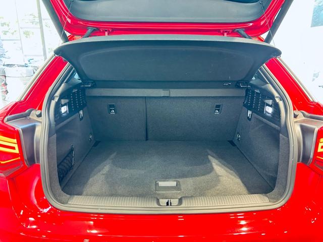 Ｑ２ ３０ＴＦＳＩスポーツ　ＳラインプラスＰ　アシスタンスＰ　バーチャルコックピット　純正ナビ　ＴＶ　バックカメラ　ＡＣＣ　純正１８インチＡＷ　ＬＥＤヘッドライト　電動リアゲート　クリアランスソナー　ハーフ革　シートヒーター（49枚目）