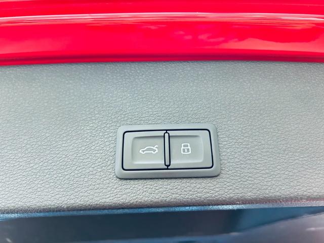 Ｑ２ ３０ＴＦＳＩスポーツ　ＳラインプラスＰ　アシスタンスＰ　バーチャルコックピット　純正ナビ　ＴＶ　バックカメラ　ＡＣＣ　純正１８インチＡＷ　ＬＥＤヘッドライト　電動リアゲート　クリアランスソナー　ハーフ革　シートヒーター（50枚目）