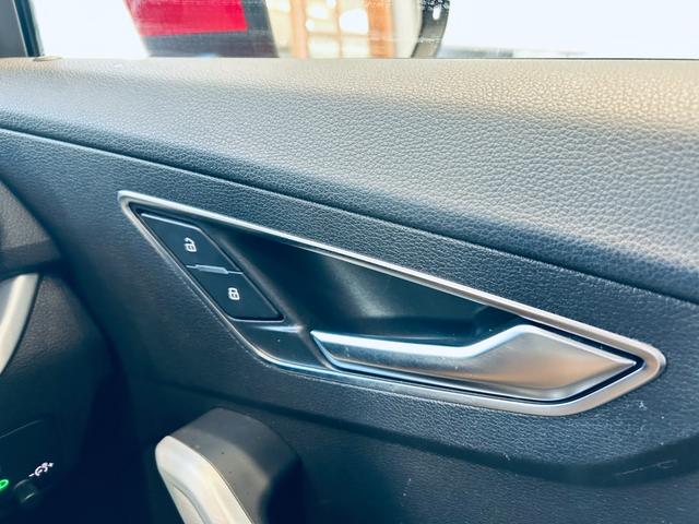 Ｑ２ ３０ＴＦＳＩスポーツ　ＳラインプラスＰ　アシスタンスＰ　バーチャルコックピット　純正ナビ　ＴＶ　バックカメラ　ＡＣＣ　純正１８インチＡＷ　ＬＥＤヘッドライト　電動リアゲート　クリアランスソナー　ハーフ革　シートヒーター（51枚目）