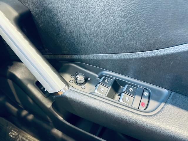 Ｑ２ ３０ＴＦＳＩスポーツ　ＳラインプラスＰ　アシスタンスＰ　バーチャルコックピット　純正ナビ　ＴＶ　バックカメラ　ＡＣＣ　純正１８インチＡＷ　ＬＥＤヘッドライト　電動リアゲート　クリアランスソナー　ハーフ革　シートヒーター（52枚目）