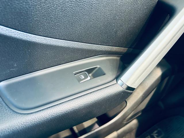 Ｑ２ ３０ＴＦＳＩスポーツ　ＳラインプラスＰ　アシスタンスＰ　バーチャルコックピット　純正ナビ　ＴＶ　バックカメラ　ＡＣＣ　純正１８インチＡＷ　ＬＥＤヘッドライト　電動リアゲート　クリアランスソナー　ハーフ革　シートヒーター（54枚目）