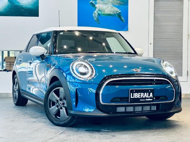 MINI クーパー クラシック・トリム ペッパーP インテリジェントセーフティ 1オーナー ACC 純正ディスプレイオーディオ applecarplay バックカメラ 純16インチAW LED ハーフ革 クリアランスソナー ETC ドラレコ(4枚目)