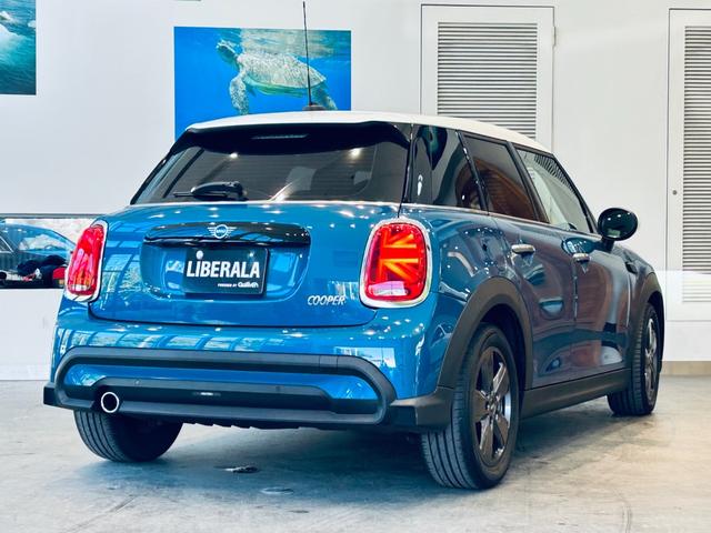 MINI クーパー クラシック・トリム ペッパーP インテリジェントセーフティ 1オーナー ACC 純正ディスプレイオーディオ applecarplay バックカメラ 純16インチAW LED ハーフ革 クリアランスソナー ETC ドラレコ(7枚目)