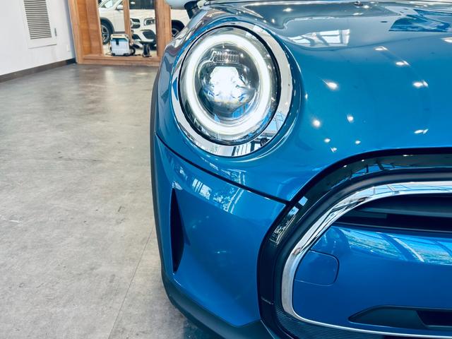 MINI クーパー クラシック・トリム ペッパーP インテリジェントセーフティ 1オーナー ACC 純正ディスプレイオーディオ applecarplay バックカメラ 純16インチAW LED ハーフ革 クリアランスソナー ETC ドラレコ(10枚目)
