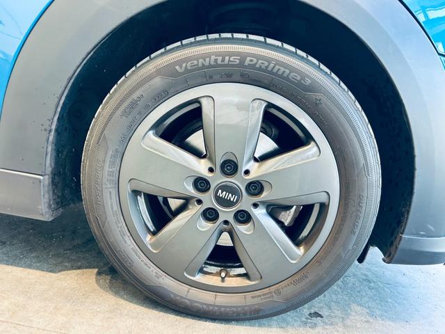 MINI クーパー クラシック・トリム ペッパーP インテリジェントセーフティ 1オーナー ACC 純正ディスプレイオーディオ applecarplay バックカメラ 純16インチAW LED ハーフ革 クリアランスソナー ETC ドラレコ(27枚目)