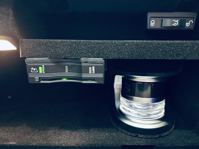 Cクラス C180クーペスポーツレザーエクスクルシブパッケージ レーダーセーフティ パノラマSR HUD ACC 純正ナビ TV バックカメラ applecarplay 純正19インチAW LEDヘッドライト BSM 赤革 メモリ付きパワーシート シートヒーター(68枚目)