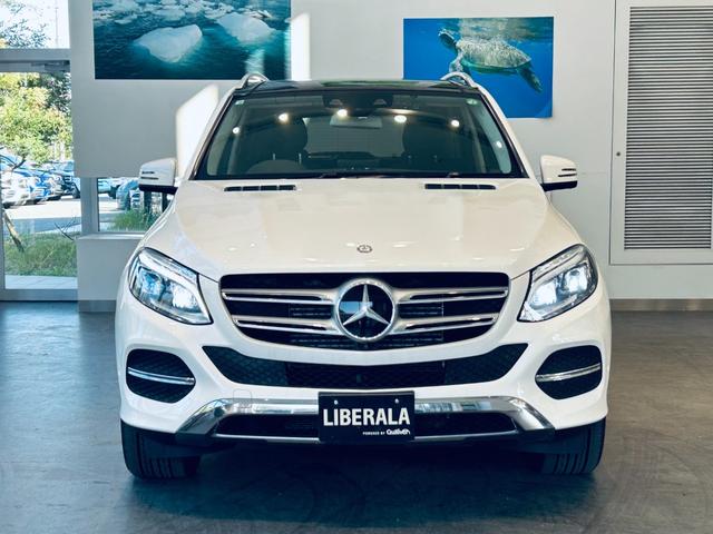 GLE GLE350d 4マチック(本革仕様) レーダーセーフティP パノラマSR ACC 純正18インチAW LEDヘッドライト 電動リアゲート ブラインドスポット クリアランスソナー 黒革 メモリパワーシート シートヒーター ルーフレール(5枚目)