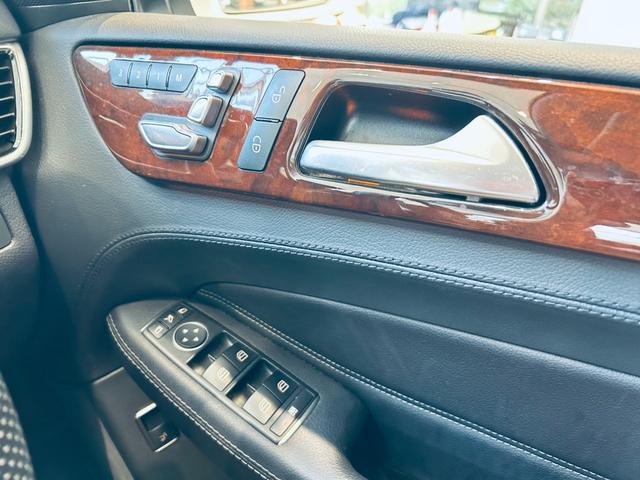 GLE GLE350d 4マチック(本革仕様) レーダーセーフティP パノラマSR ACC 純正18インチAW LEDヘッドライト 電動リアゲート ブラインドスポット クリアランスソナー 黒革 メモリパワーシート シートヒーター ルーフレール(54枚目)