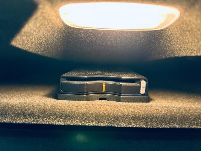 GLE GLE350d 4マチック(本革仕様) レーダーセーフティP パノラマSR ACC 純正18インチAW LEDヘッドライト 電動リアゲート ブラインドスポット クリアランスソナー 黒革 メモリパワーシート シートヒーター ルーフレール(71枚目)