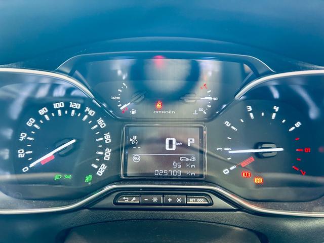 C3 エディション2021 特別仕様車 純正ディスプレイオーディオ applecarplay バックカメラ クルコン ブラインドスポット 純正17インチAW LEDヘッドライト クリアランスソナー ハーフ革 スマートキー(3枚目)