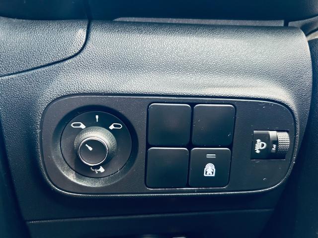 C3 エディション2021 特別仕様車 純正ディスプレイオーディオ applecarplay バックカメラ クルコン ブラインドスポット 純正17インチAW LEDヘッドライト クリアランスソナー ハーフ革 スマートキー(52枚目)