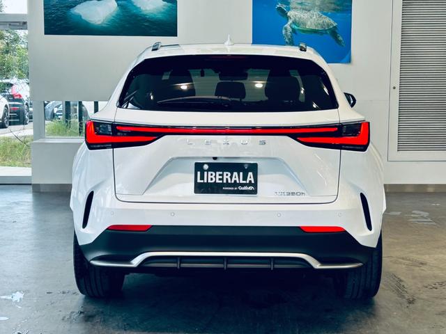 NX NX350h Fスポーツ パノラマSR HUD ACC 純正ナビ 地デジTV 360°カメラ carplay 純20インチAW 三眼LED 電動リアゲート 赤黒革 パワーシート エアシートヒーター ワイヤレス充電 プリクラ(8枚目)