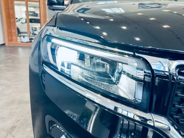 ジープ・コマンダー リミテッド ACC 純正ナビ TV 360° applecarplay 純正18インチAW LEDヘッドライト 電動リアゲート 黒革 パワーシート Dシートメモリ シートヒーター ステアリングヒーター BSM(11枚目)