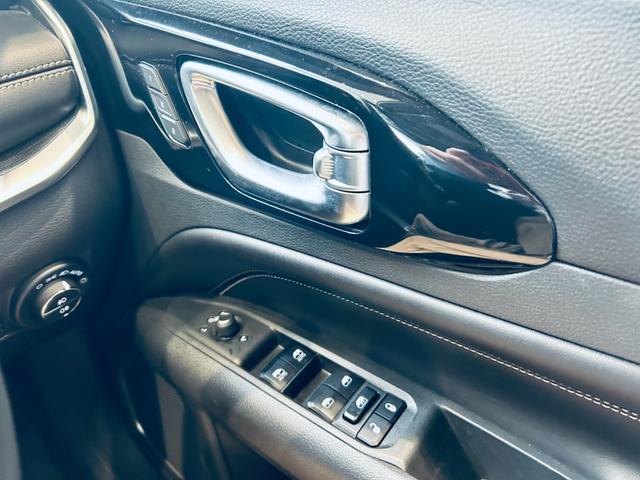 ジープ・コマンダー リミテッド ACC 純正ナビ TV 360° applecarplay 純正18インチAW LEDヘッドライト 電動リアゲート 黒革 パワーシート Dシートメモリ シートヒーター ステアリングヒーター BSM(56枚目)