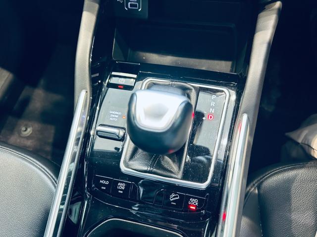 ジープ・コマンダー リミテッド ACC 純正ナビ TV 360° applecarplay 純正18インチAW LEDヘッドライト 電動リアゲート 黒革 パワーシート Dシートメモリ シートヒーター ステアリングヒーター BSM(71枚目)