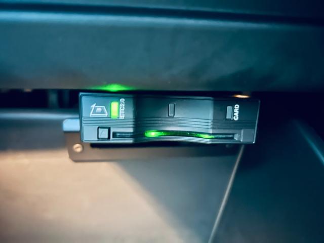 ジープ・コマンダー リミテッド ACC 純正ナビ TV 360° applecarplay 純正18インチAW LEDヘッドライト 電動リアゲート 黒革 パワーシート Dシートメモリ シートヒーター ステアリングヒーター BSM(76枚目)