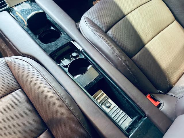 パナメーラ S スポーツクロノP 1オーナー 社外ナビ TV 360° BOSE 純正19インチAW HIDヘッドライト 電動リアゲート 革シート メモリパワーシート エアシートヒーター ドアイージークローザー(80枚目)