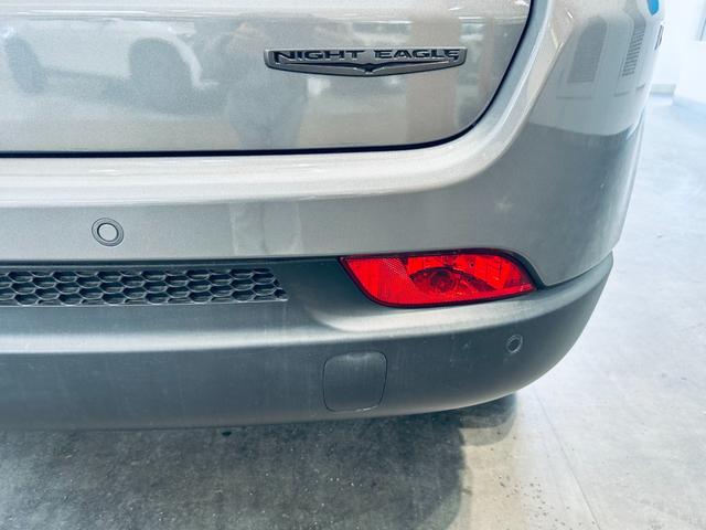 安心してカーライフを始めていただく事ができるよう、納車前にディーラー整備工場もしくは熟練メカニックが在籍する整備工場にて点検を行ない、必要な整備を実施致します。