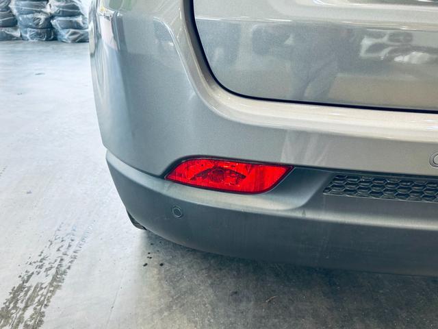 安心してカーライフを始めていただく事ができるよう、納車前にディーラー整備工場もしくは熟練メカニックが在籍する整備工場にて点検を行ない、必要な整備を実施致します。