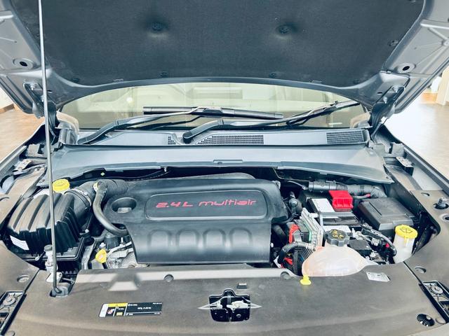 ＬＩＢＥＲＡＬＡは、ＢＭＷ・メルセデス・アウディというドイツのプレミアム３ブランドを中心とした、各ブランドを同時に乗り較べる事ができます。