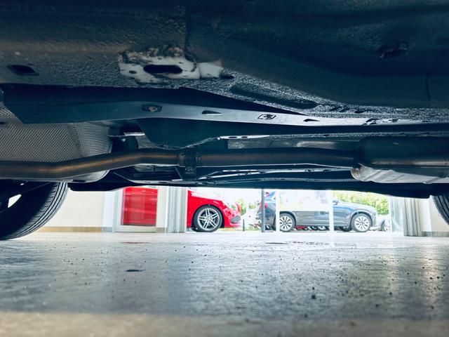 未来ヘ挑戦、「挑む（いどむ）」ことに強い想いを込め、株式会社ＩＤＯＭ（いどむ）と商号変更することにしました。