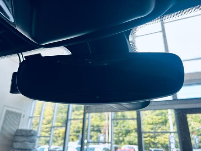 この度は、ＬＩＢＥＲＡＬＡ大阪の物件にご注目いただき誠にありがとうございます。安心してお乗り頂ける輸入車を全国のお客様にご提案、ご提供申し上げております。