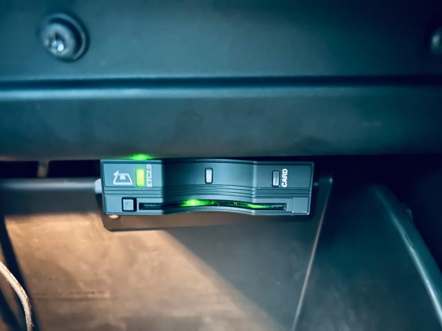 この度は、ＬＩＢＥＲＡＬＡ大阪の物件にご注目いただき誠にありがとうございます。安心してお乗り頂ける輸入車を全国のお客様にご提案、ご提供申し上げております。