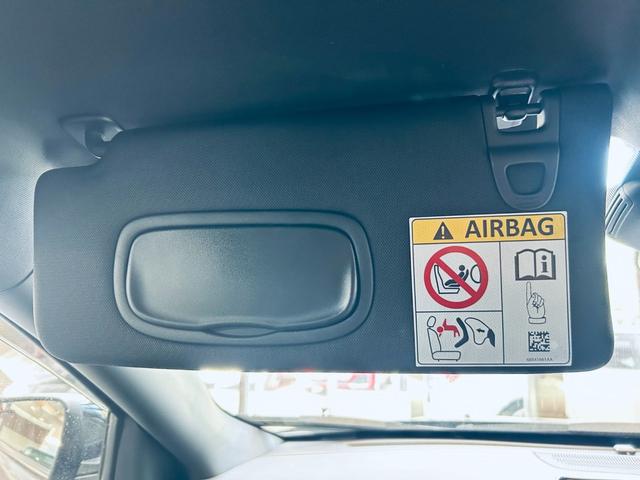 この度は、ＬＩＢＥＲＡＬＡ大阪の物件にご注目いただき誠にありがとうございます。安心してお乗り頂ける輸入車を全国のお客様にご提案、ご提供申し上げております。