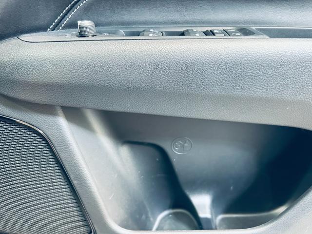 この度は、ＬＩＢＥＲＡＬＡ大阪の物件にご注目いただき誠にありがとうございます。安心してお乗り頂ける輸入車を全国のお客様にご提案、ご提供申し上げております。