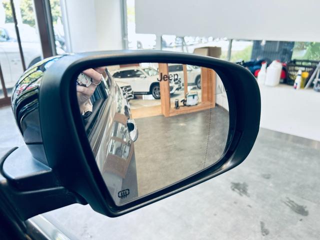 この度は、ＬＩＢＥＲＡＬＡ大阪の物件にご注目いただき誠にありがとうございます。安心してお乗り頂ける輸入車を全国のお客様にご提案、ご提供申し上げております。