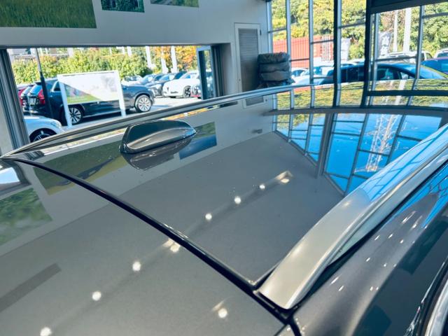 Ｖ６０ Ｂ５　インスクリプション　ＨａｒｍａｎＫａｒｄｏｎ　ＨＵＤ　ＡＣＣ　ＢＬＩＳ　純正ナビ　ＴＶ　３６０°ｃａｒｐｌａｙ　純１８インチＡＷ　ＬＥＤ　電動リアゲート　革シート　メモリパワーシート　エアシートヒーター　ワイヤレス充電（25枚目）